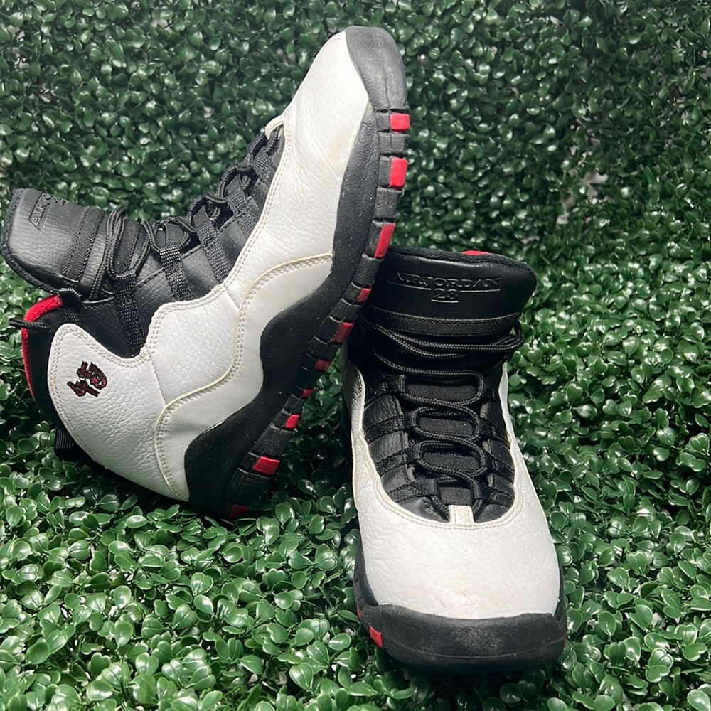 Nike Air Jordan 10 Retro Double Nickel Chicago Size 7y or Women's 8.5